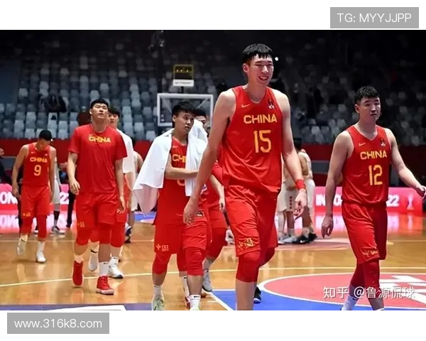 中国男篮蓝队在国际赛场上的精彩表现与分析